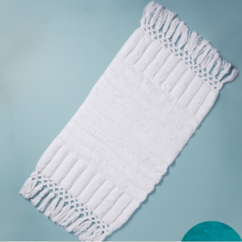 Tahari Cotton Bath Mat With Tassels